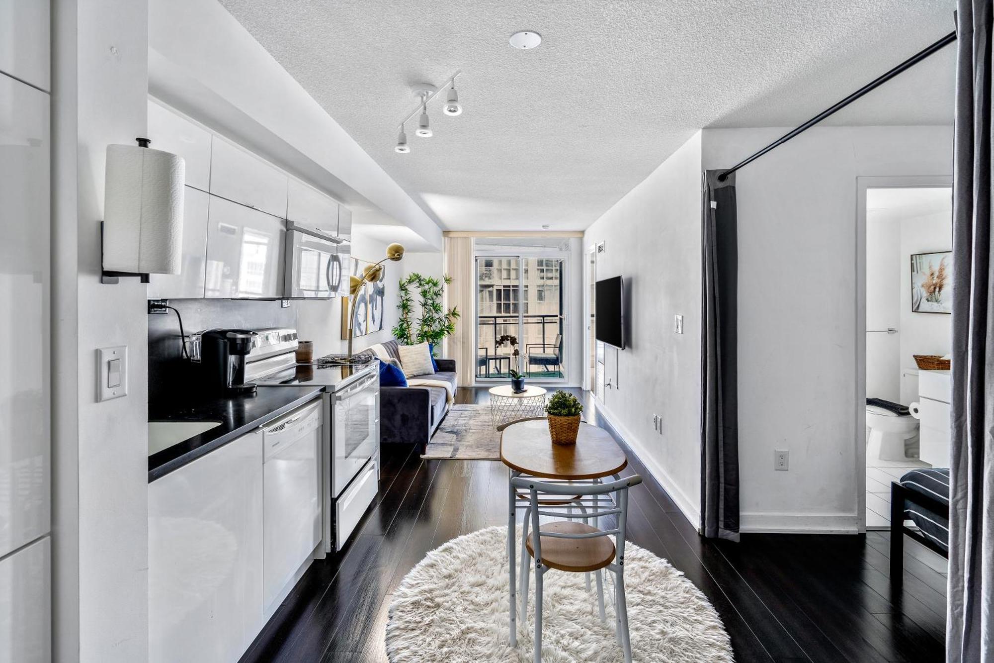 Exquisite Condos By Cn Tower With Parking Toronto Dış mekan fotoğraf